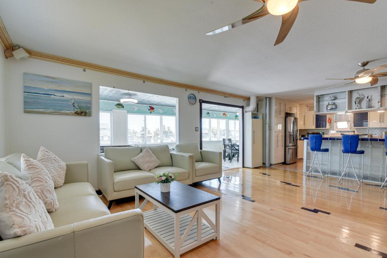 Waterfront Galveston Bay Retreat - 4 Mi To Beach! Εξωτερικό φωτογραφία
